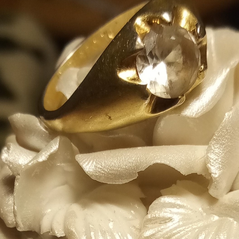Rose Cut Diamond Buttercup Setting Antique Victorian Ring 18k YellowGold Belcher